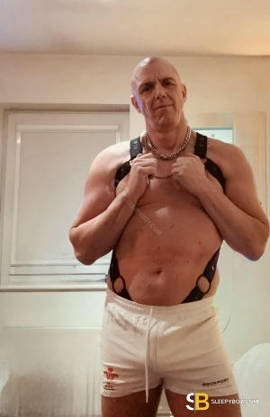 Gay Escort Nick 47yr - exhibitionist