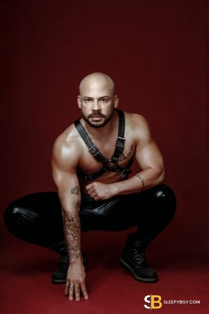 Bisexual Escort Matheus 28yr - sucking