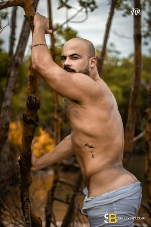 Bisexual Escort Matheus 28yr - sucking