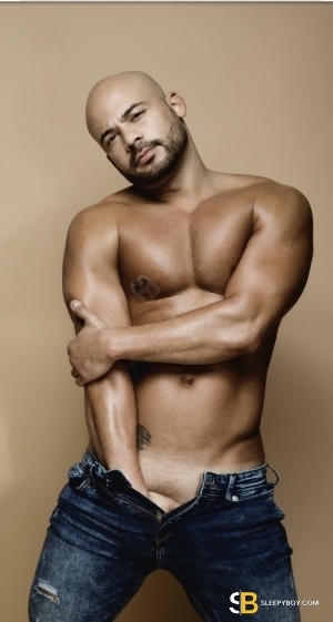 Bisexual Escort Matheus 28yr - sucking