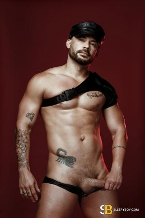 Bisexual Escort Matheus 28yr - licking