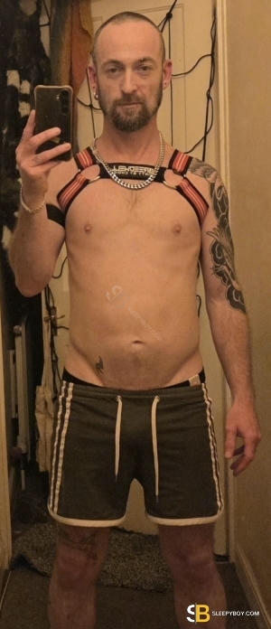 Gay Escort Chris 42yr - gangbang