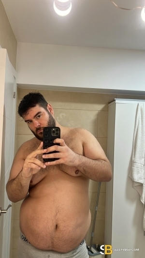 Bisexual Escort Top Bear Tyrone 30yr - exhibitionist