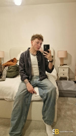 Bisexual Escort John 24yr - trios