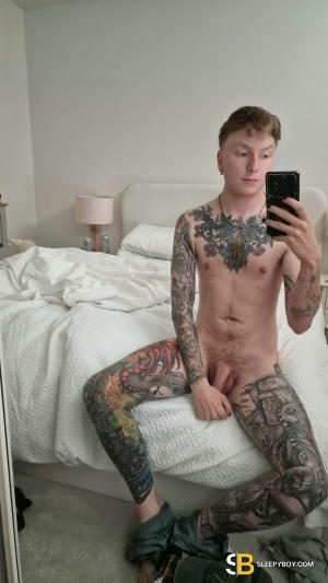 Bisexual Escort John 24yr - trios