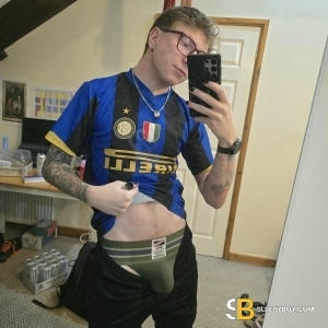 Bisexual Escort John 23yr - trios