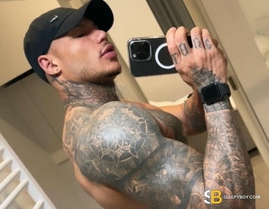 Bisexual Escort Leonardo 30yr - trios