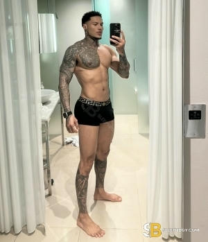 Bisexual Escort Leonardo 30yr - pnp