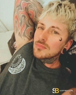 Bisexual Escort Brody 40yr - exhibitionist