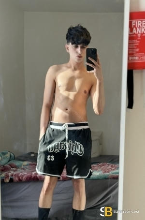 Bisexual Escort John 19yr - rimming