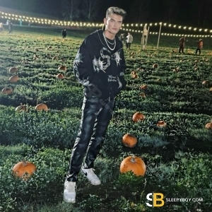 Gay Escort Jamie 27yr - role