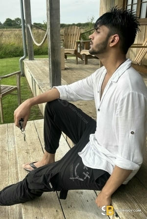 Bisexual Escort Reza 24yr - double penetration