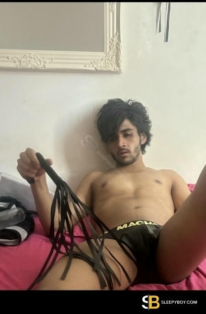 Bisexual Escort Reza 24yr - trios