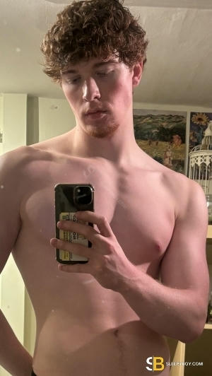 Bisexual Escort James 21yr - role