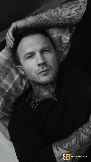 Bisexual Escort Ralph 34yr - rimming