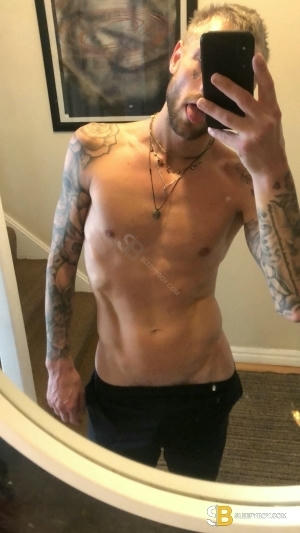 Gay Escort Stephen 28yr - role