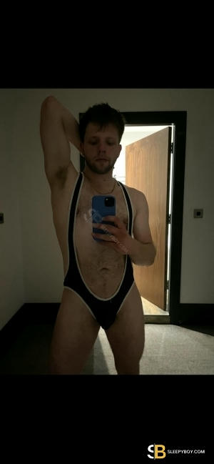 Gay Escort Cj_manc 26yr - blowjob