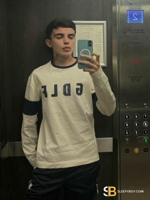 Gay Escort Matteo 22yr - role