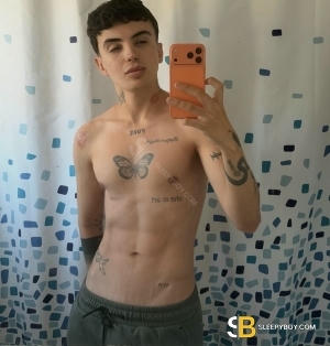 Gay Escort Matteo 22yr - role