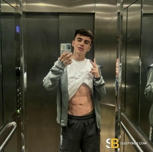 Gay Escort Matteo 22yr - role