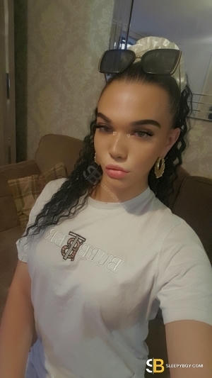 Bisexual Escort Jodie 27yr - role