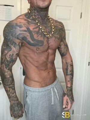 Gay Escort Brad 41yr - masseur