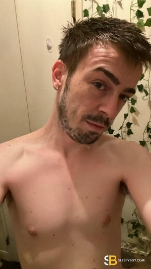 Gay Escort Jamie 31yr - sucking