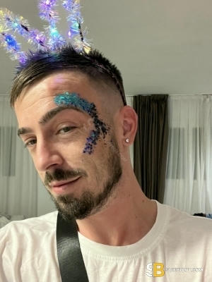 Gay Escort Jamie 31yr - sucking