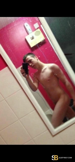 Gay Escort Jamie 31yr - sucking