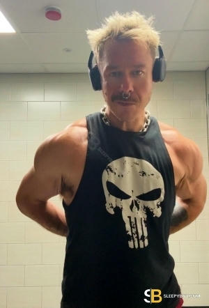 Gay Escort Danny 44yr - double penetration