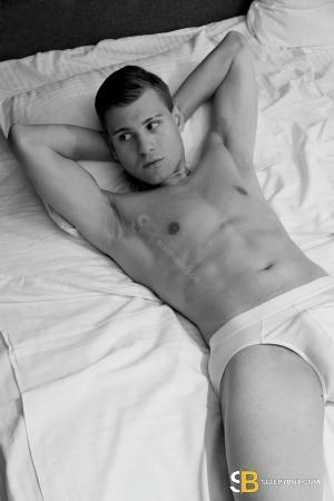 Bisexual Escort Young_blond_xxl 22yr - role