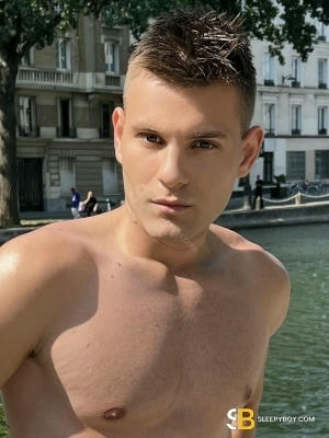 Bisexual Escort Teodor 22yr - role