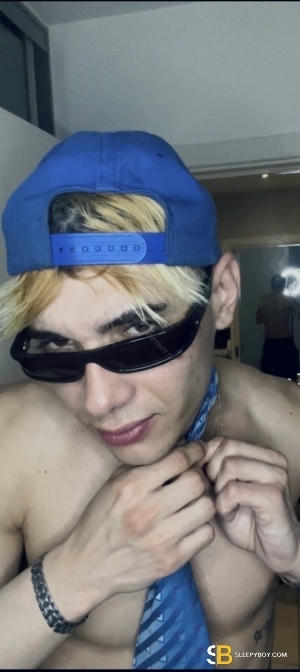 Bisexual Escort William 25yr - trios