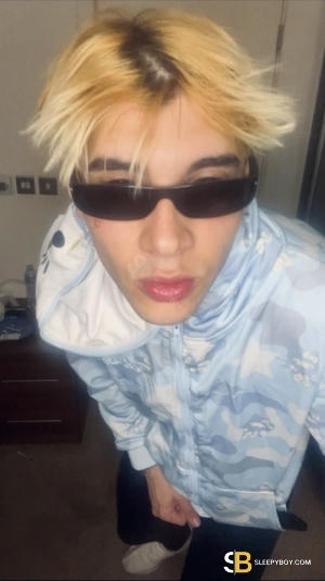 Bisexual Escort Guilherme 25yr - trios