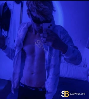 Bisexual Escort Guilherme 25yr - chains