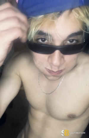 Bisexual Escort William 25yr - exhibitionist