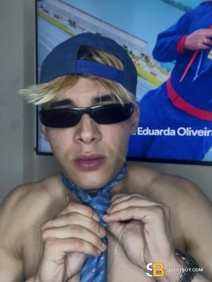 Bisexual Escort William 25yr - blowjob