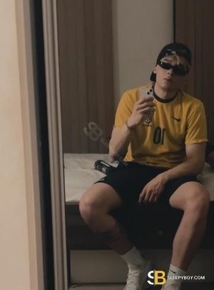 Bisexual Escort William 25yr - exhibitionism