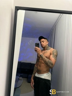 Bisexual Escort Hot Cousins 27yr - sucking