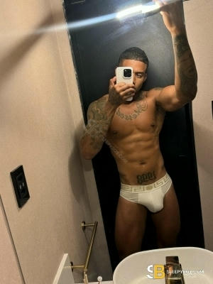 Bisexual Escort Hot Cousins 27yr - role