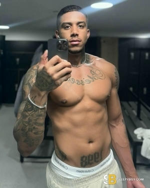 Bisexual Escort Hot Cousins 27yr - role