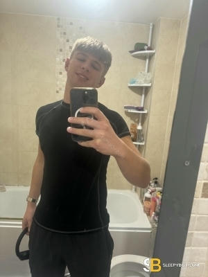 Bisexual Escort Richie 18yr - rimming