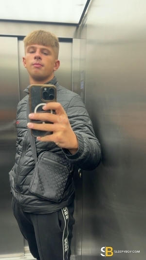 Bisexual Escort Richie 18yr - rimming