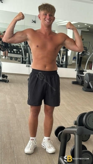 Bisexual Escort Richie 18yr - blowjob