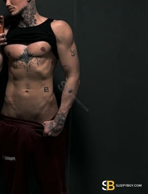 Gay Escort Logan 25yr - sucking