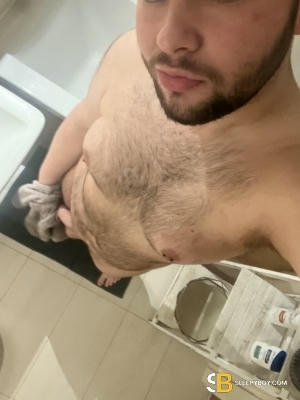 Gay Escort Scott 19yr - trios