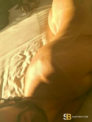 Gay Escort Carlos 30yr - trios