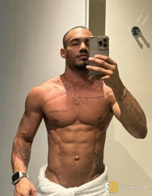 Bisexual Escort Vini 26yr - shaving