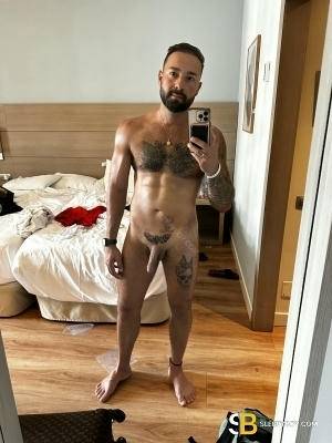 Gay Escort Tony 33yr - sucking