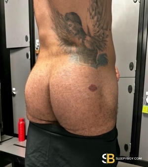 Gay Escort Tony 33yr - role